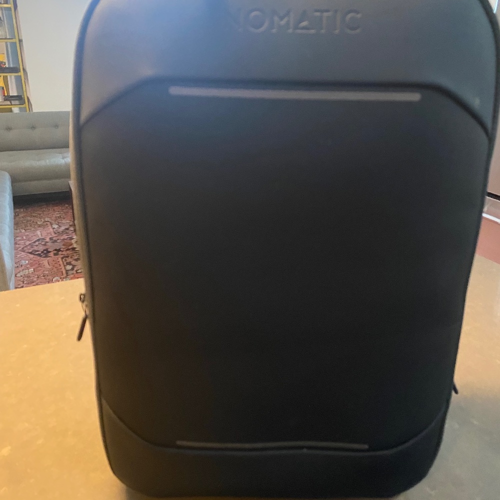 COPY - NOMATIC  NAVIGATOR CARRY-ON 37L